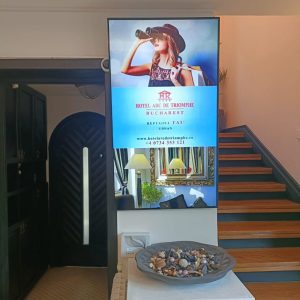 Reteaua-Digitala-Indoor-DOOH-13-GLAM-BEAUTY-STUDIO-centru-privat-de-beauty-de-lux-3