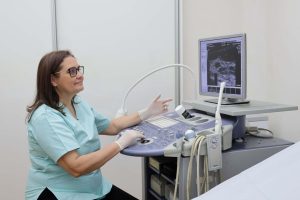 Dr Lorena Turculeț, opinie medicală: De ce tehnica Rigenera depășește PRP-ul și Laserul în cazurile avansate